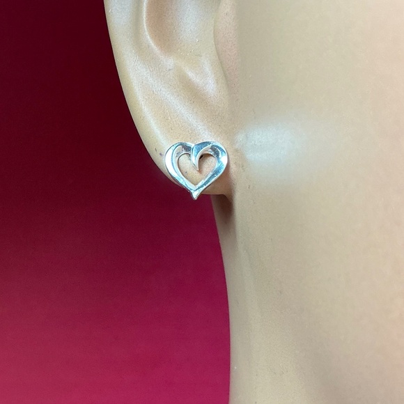 Sterling Silver open heart stud earrings - Picture 1 of 6